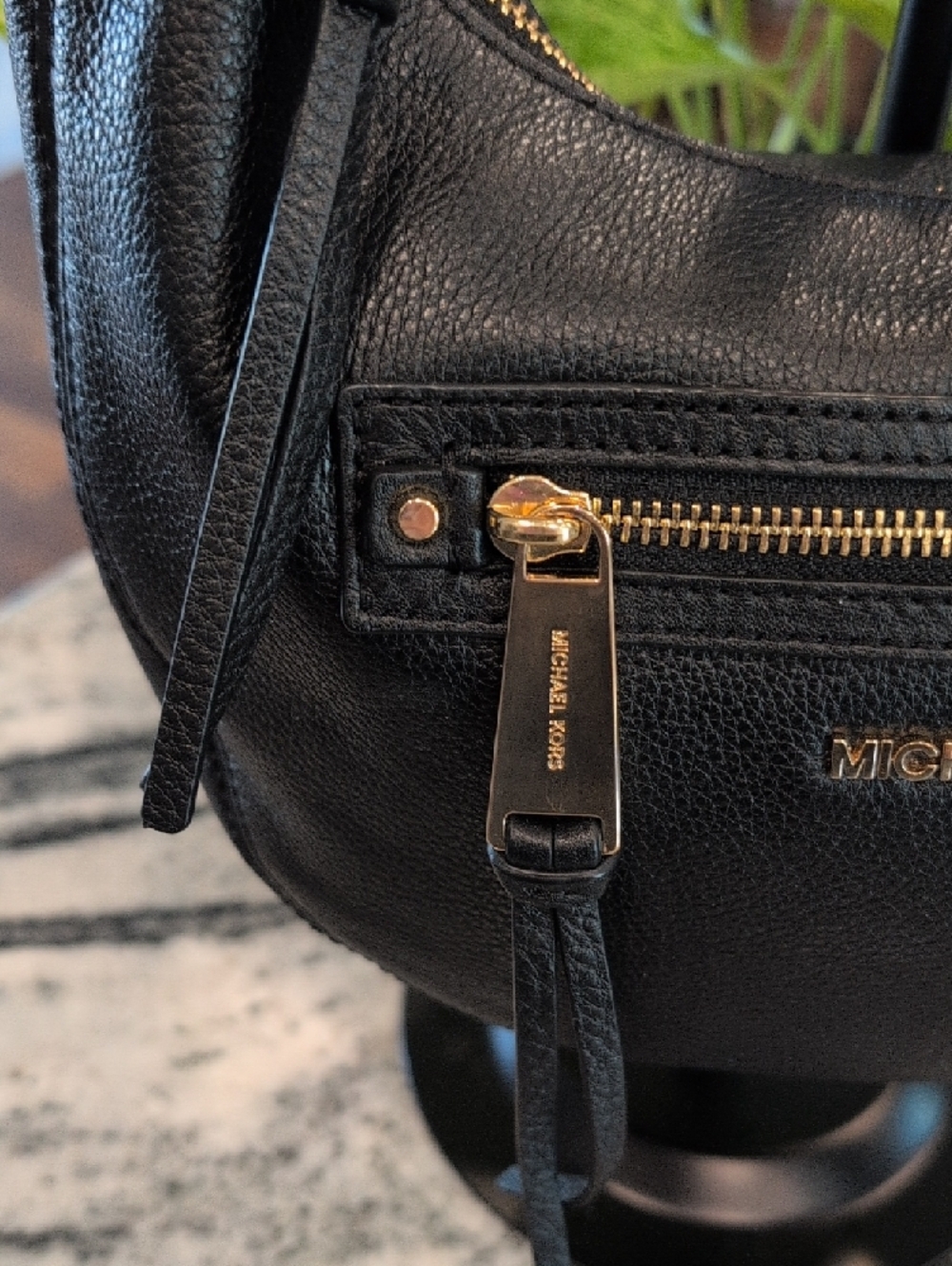 Michael Kors Rhea Black Pebbled Leather Hobo Crossbody w/Wallet - Picture 3 of 10